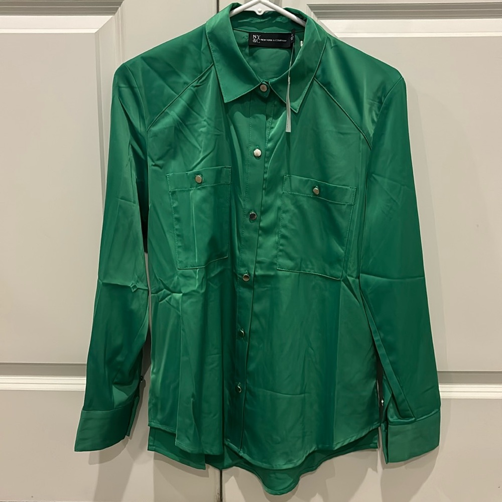 New York & Company Green Button Down Top Size M